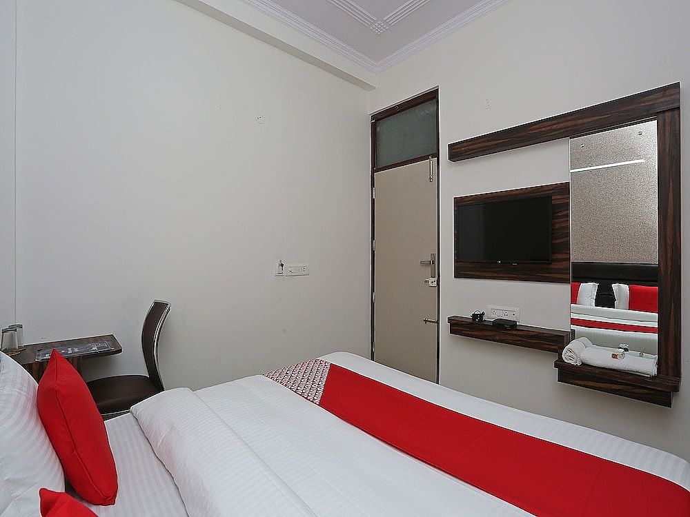 undefined OYO 19665 GRT Residency 7