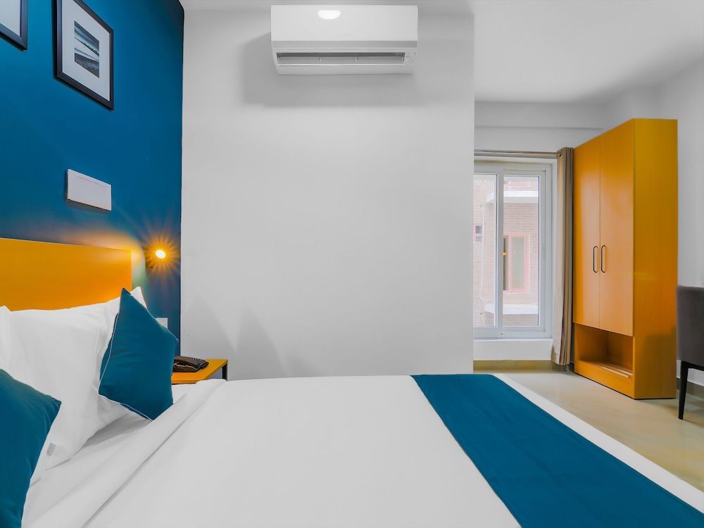 SilverKey Executive Stays 29607 ECR 1 Double or Twin Room 4