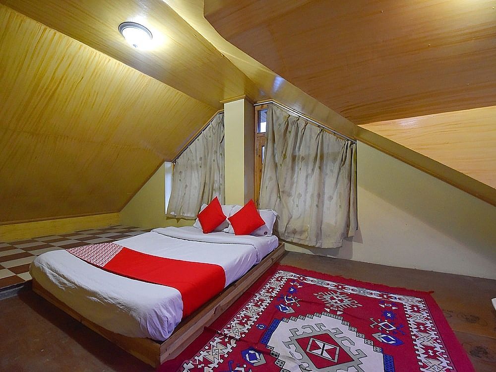 OYO 13218 Hotel Hollywood Double or Twin Room 5