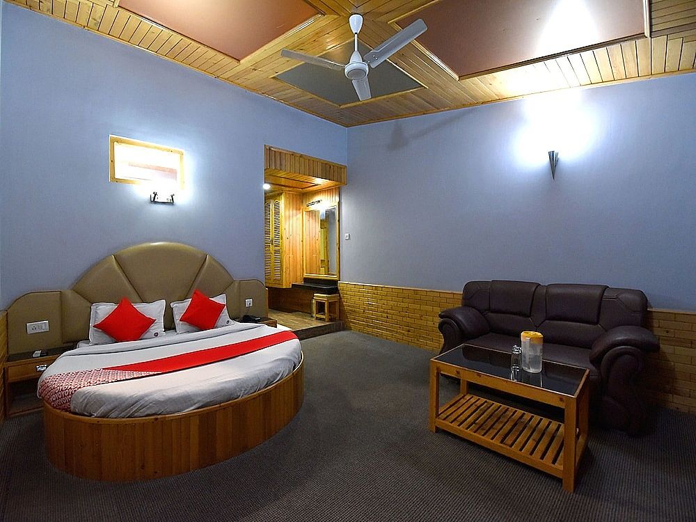 OYO 13218 Hotel Hollywood Double or Twin Room 2