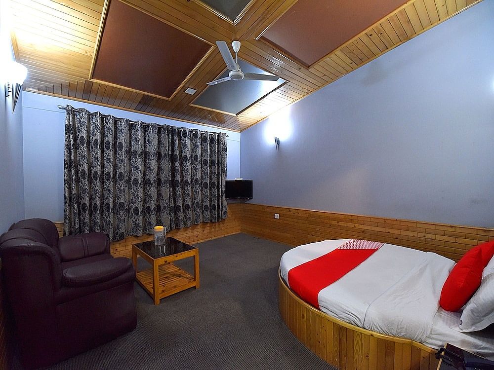 OYO 13218 Hotel Hollywood Double or Twin Room 4