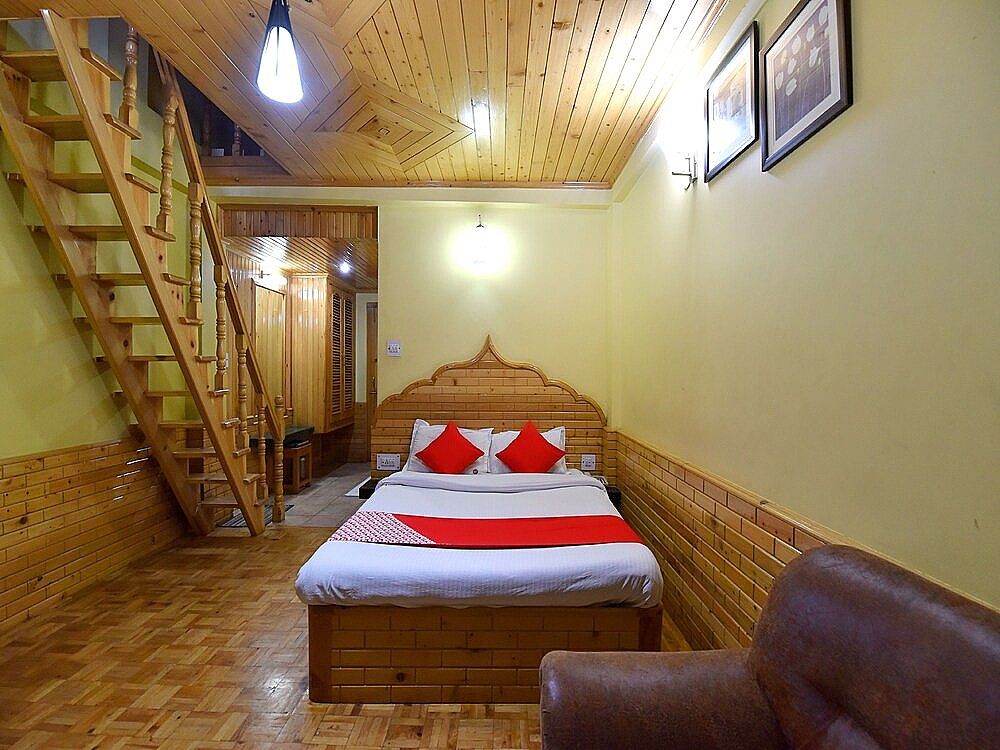 OYO 13218 Hotel Hollywood Double or Twin Room 7