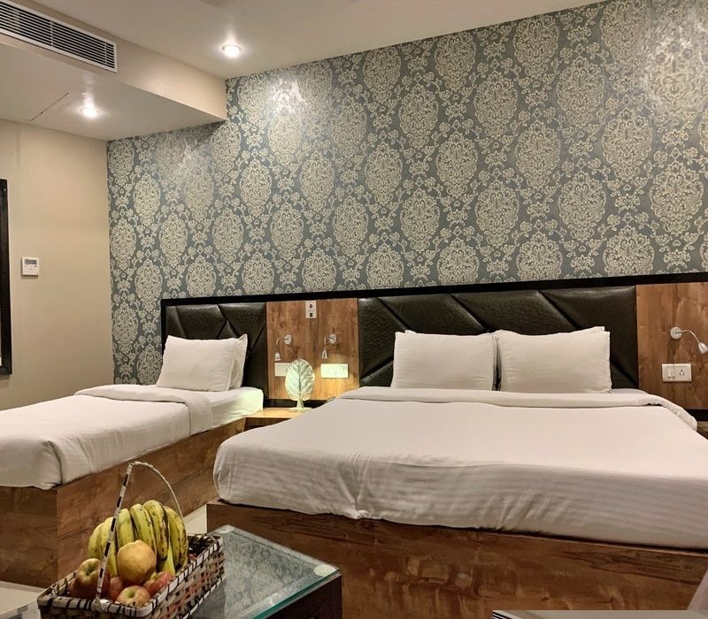 Hotel Runway Inn Premium Economy Room  10