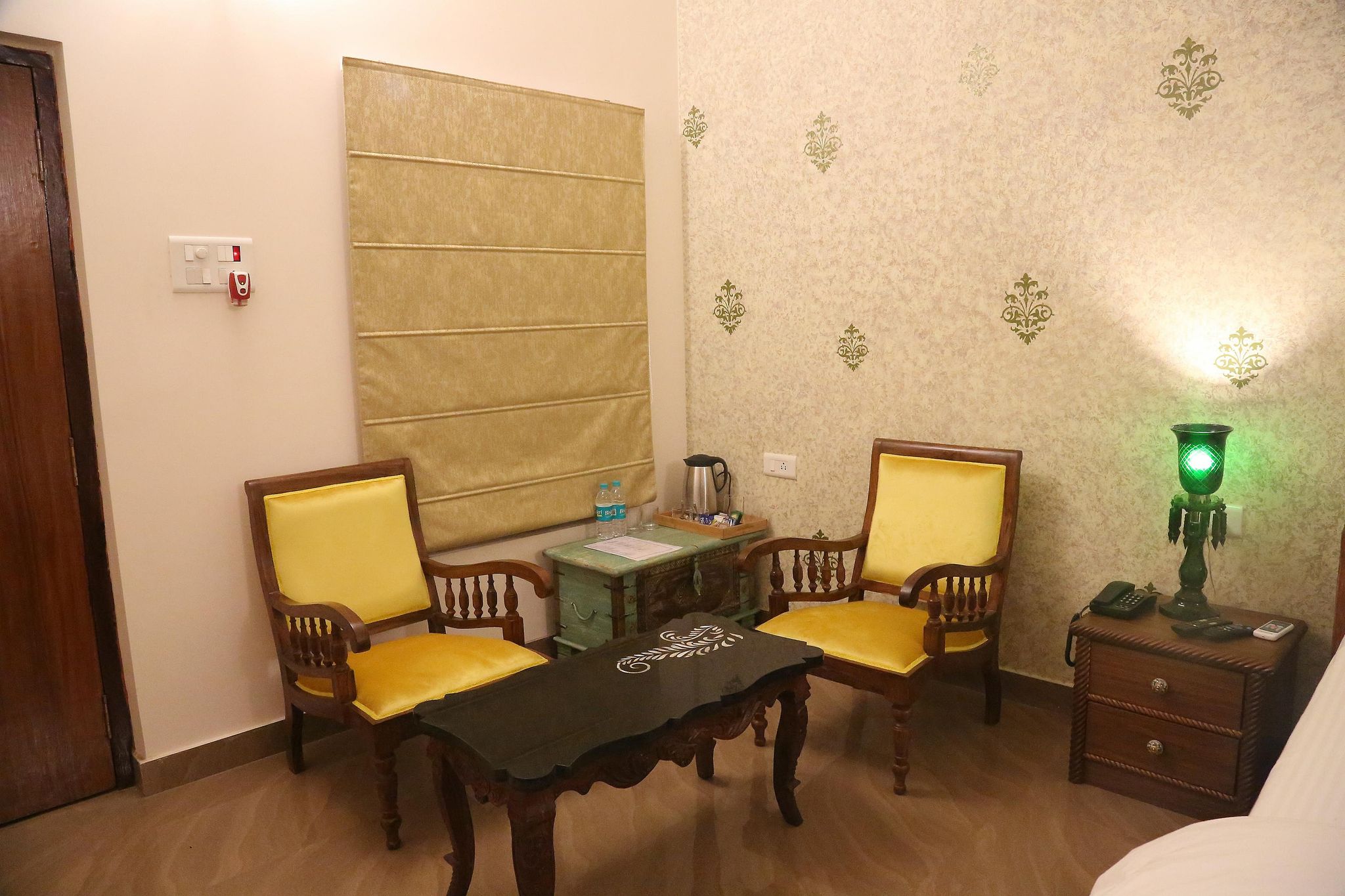 Vijaigarh Kothi Super Deluxe Room 16