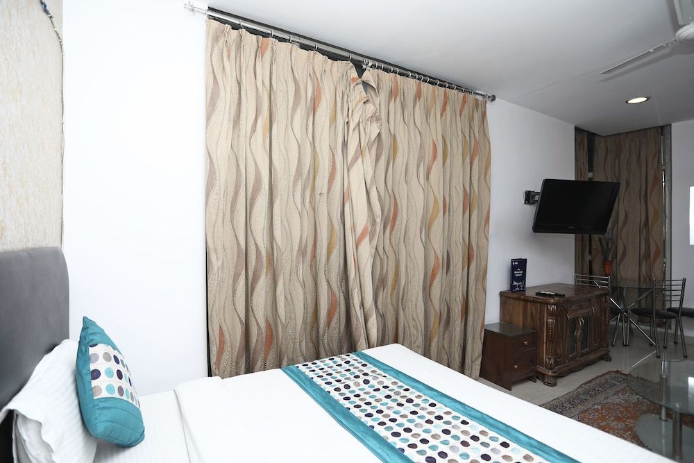 OYO 14777 White Tiger Villa Standard Room 6