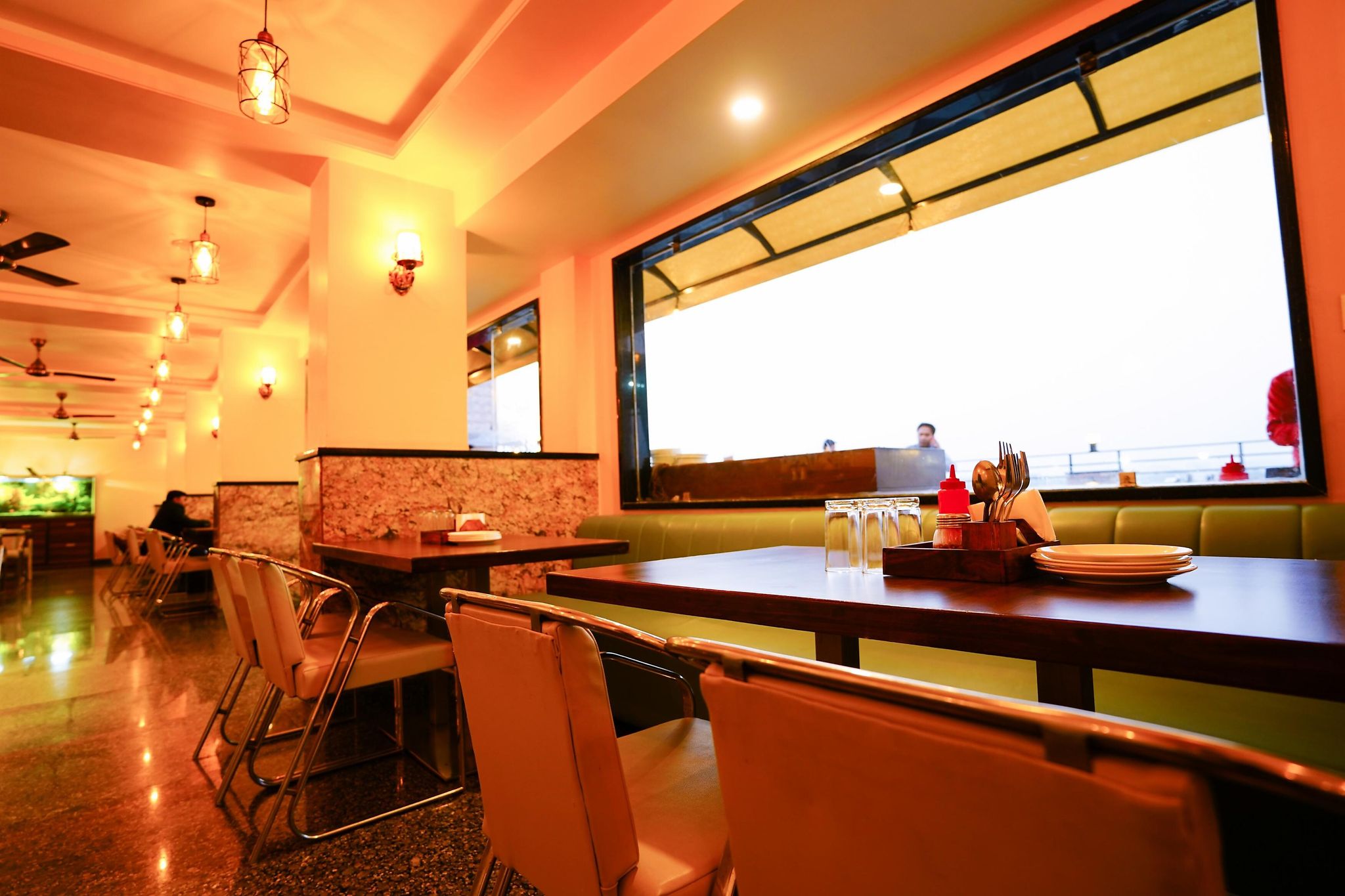 Food & Dining