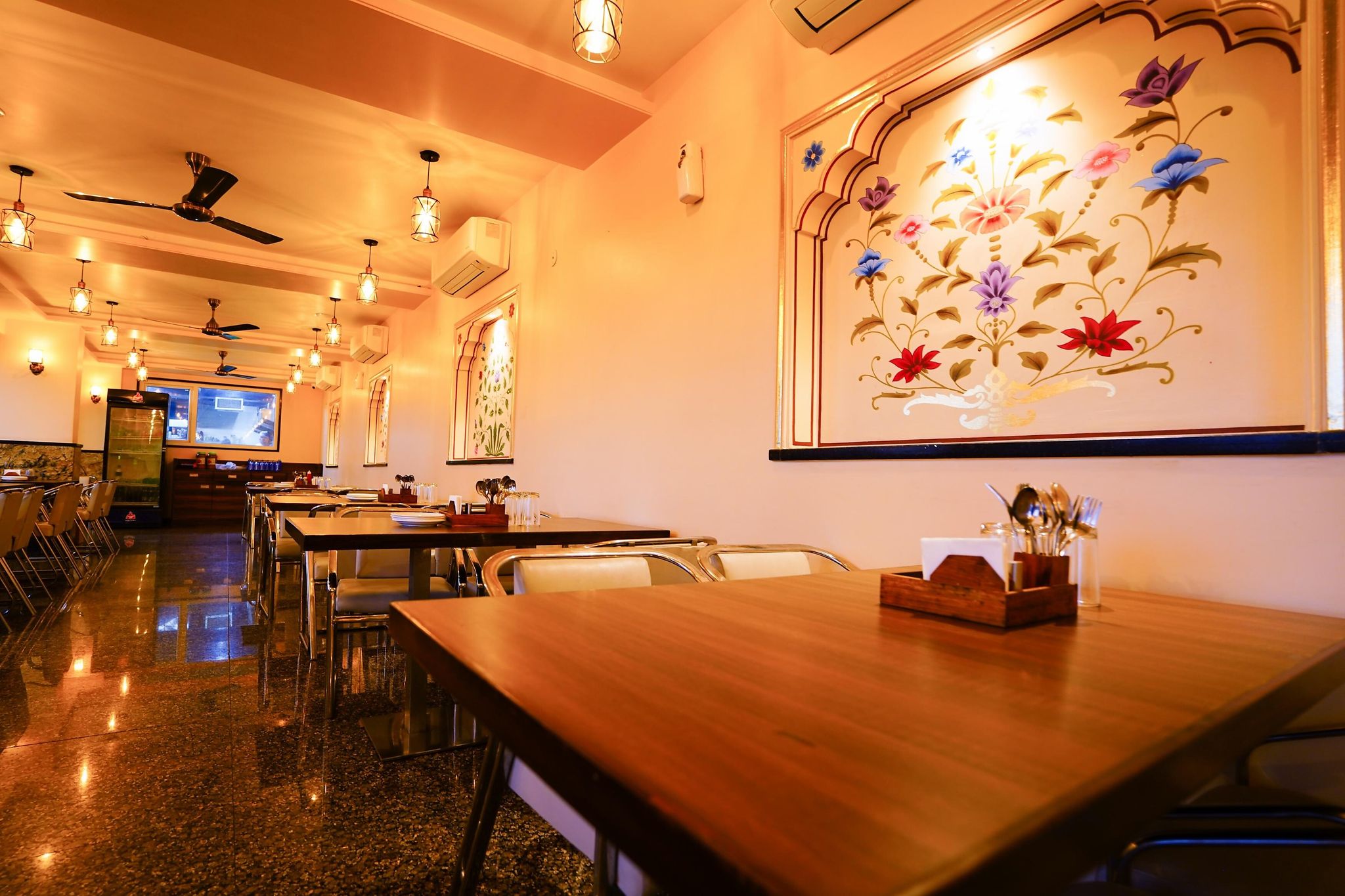 Food & Dining