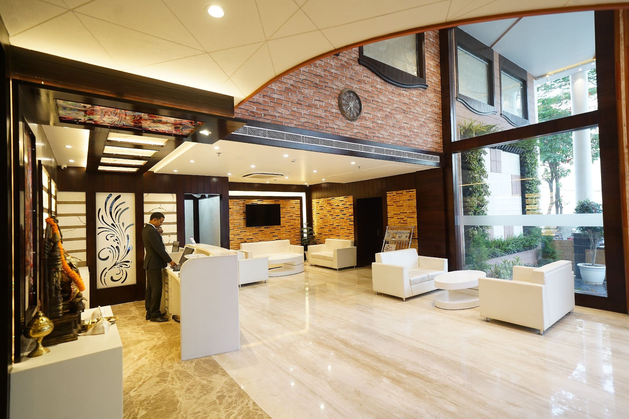 undefined Hotel Square Inn 3