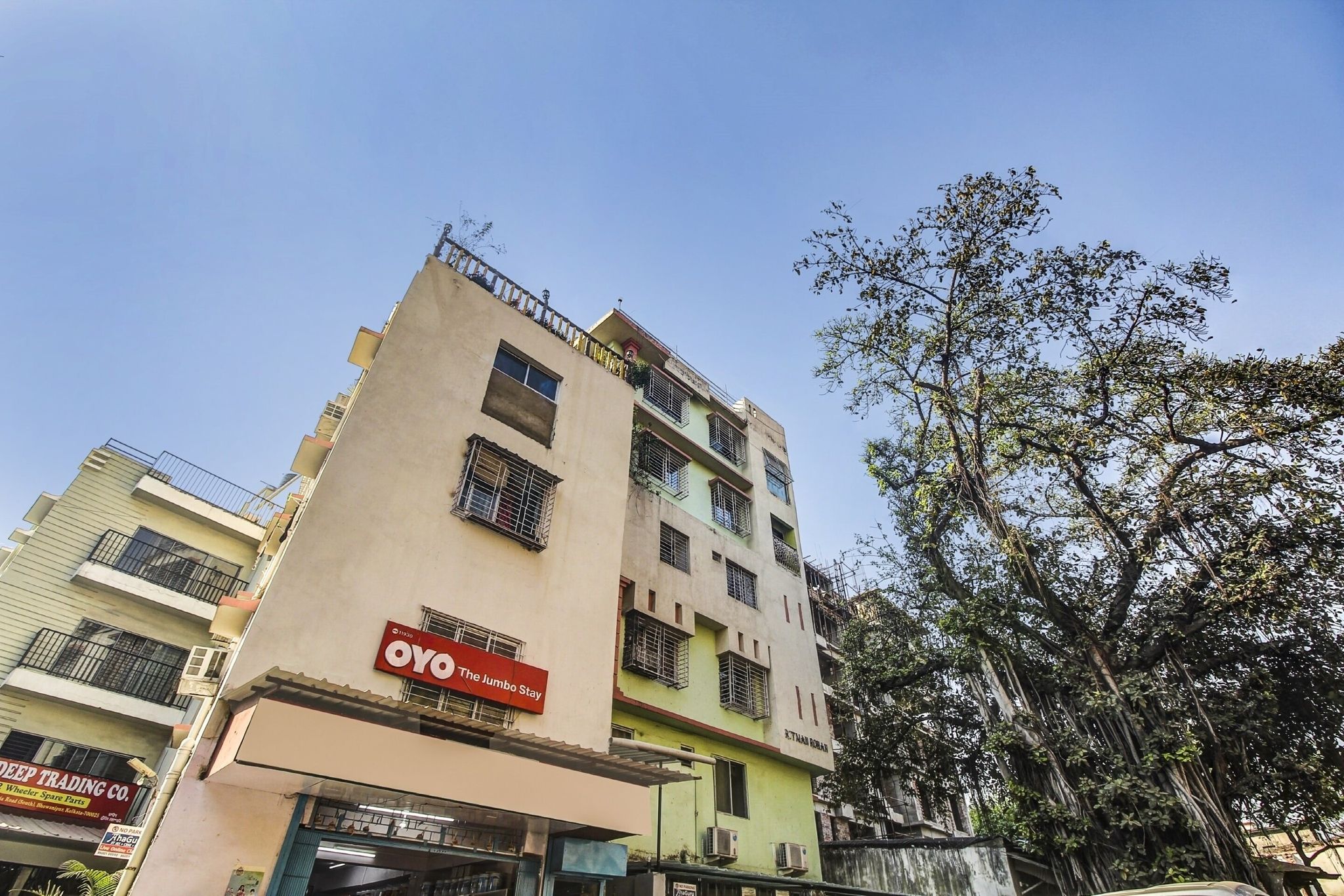 Hotel O by OYO The Jumbo Stay