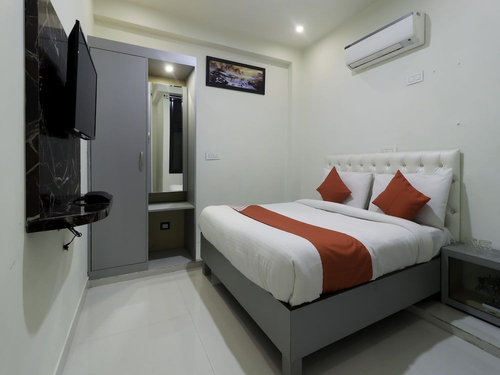 Single Room, 1 King Bed