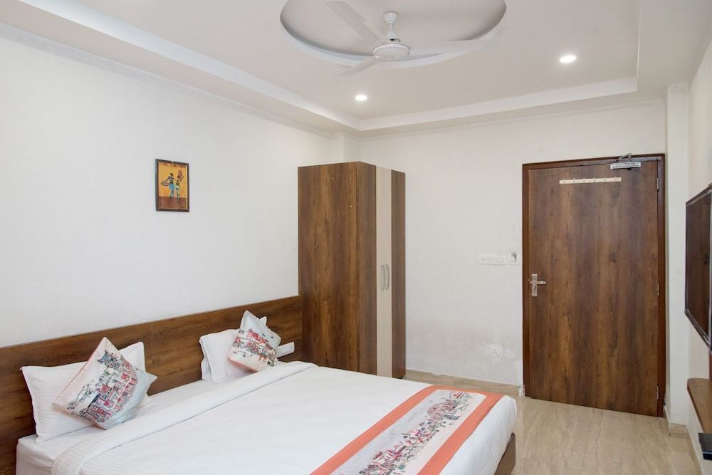 OYO 10893 Hotel Divine Inn Double or Twin Room 10