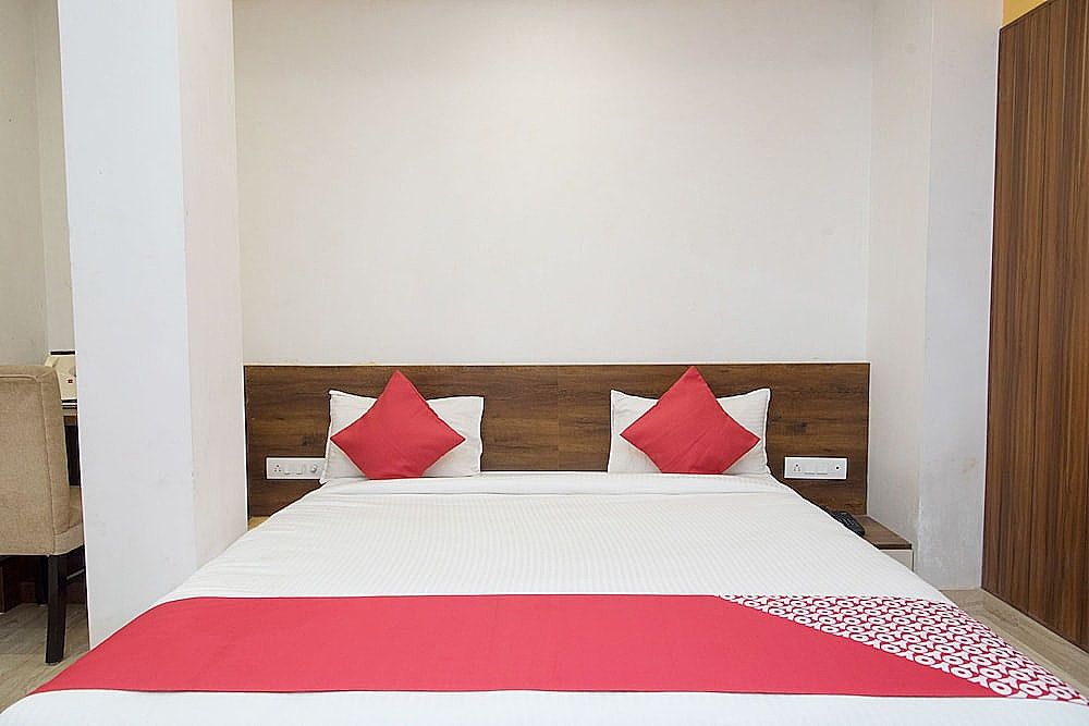 OYO 10893 Hotel Divine Inn Double or Twin Room