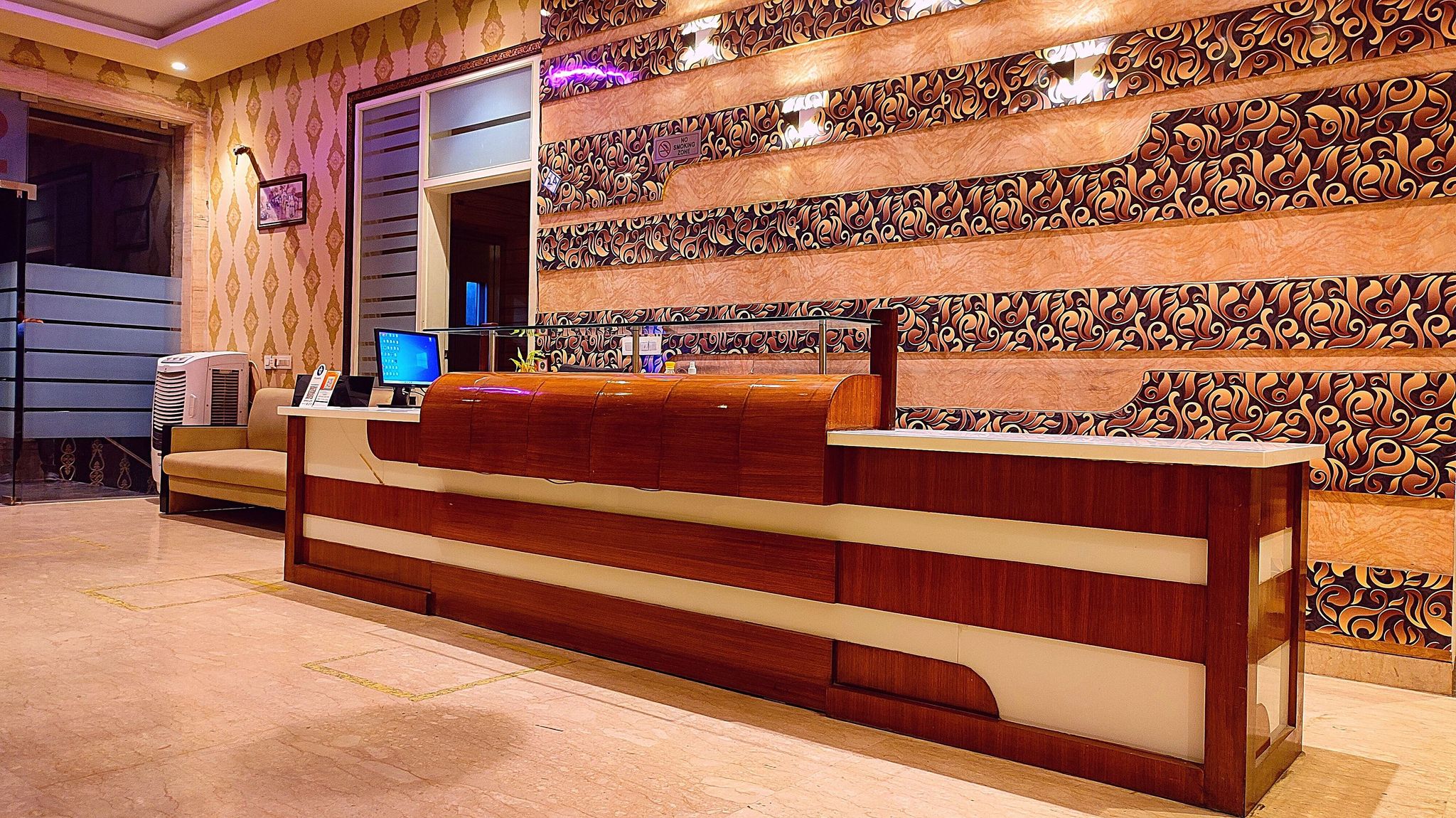 undefined Hotel Sapphire World 2