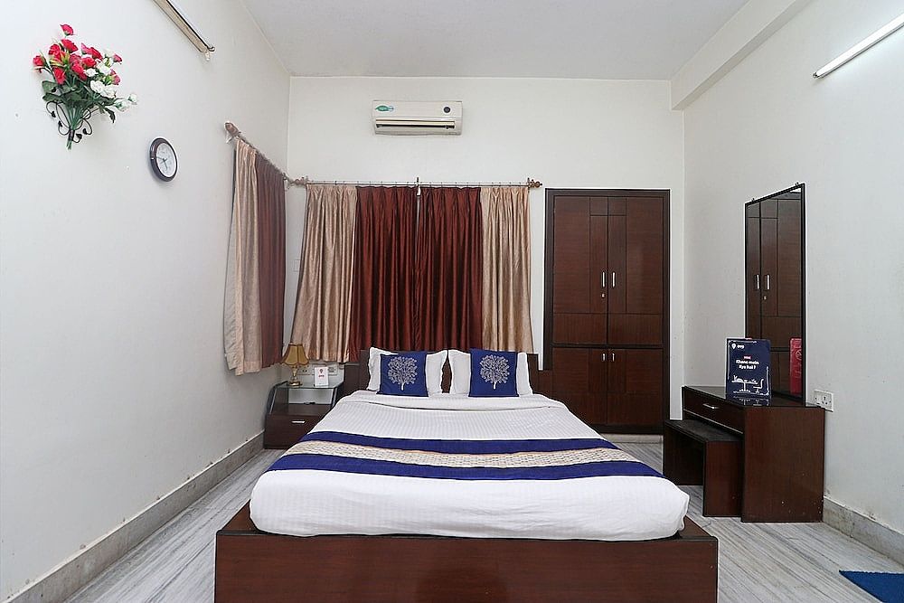 undefined OYO 24591 Mishra Residency Newtown