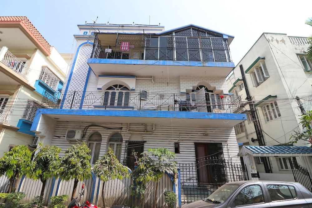 undefined OYO 24591 Mishra Residency Newtown 3