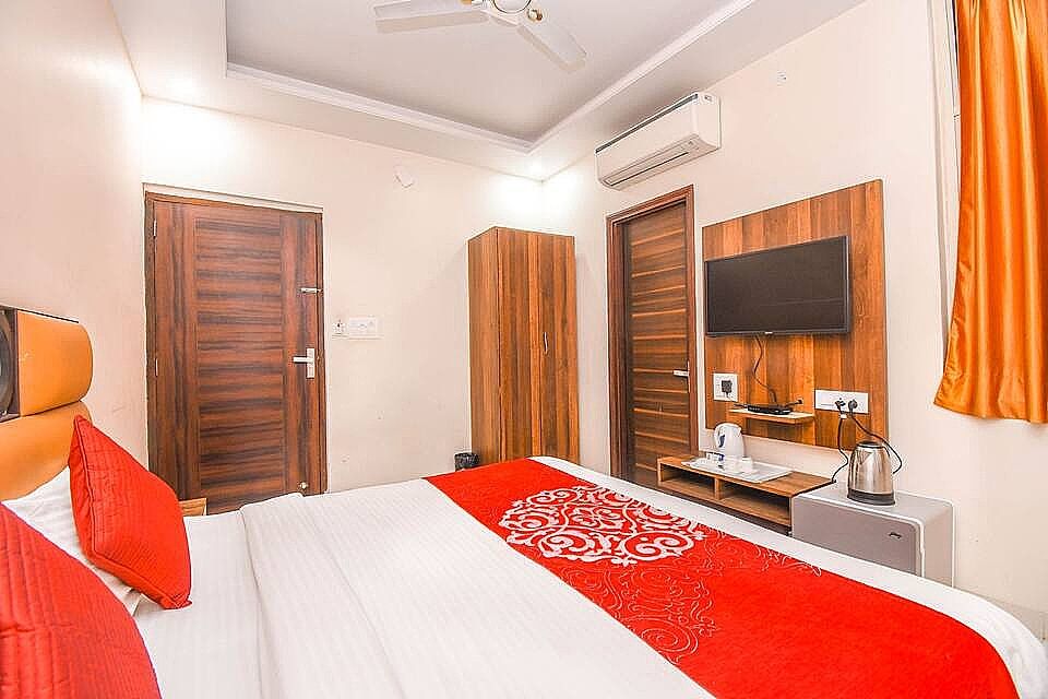 Hotel Reeve Inn Deluxe Room 4