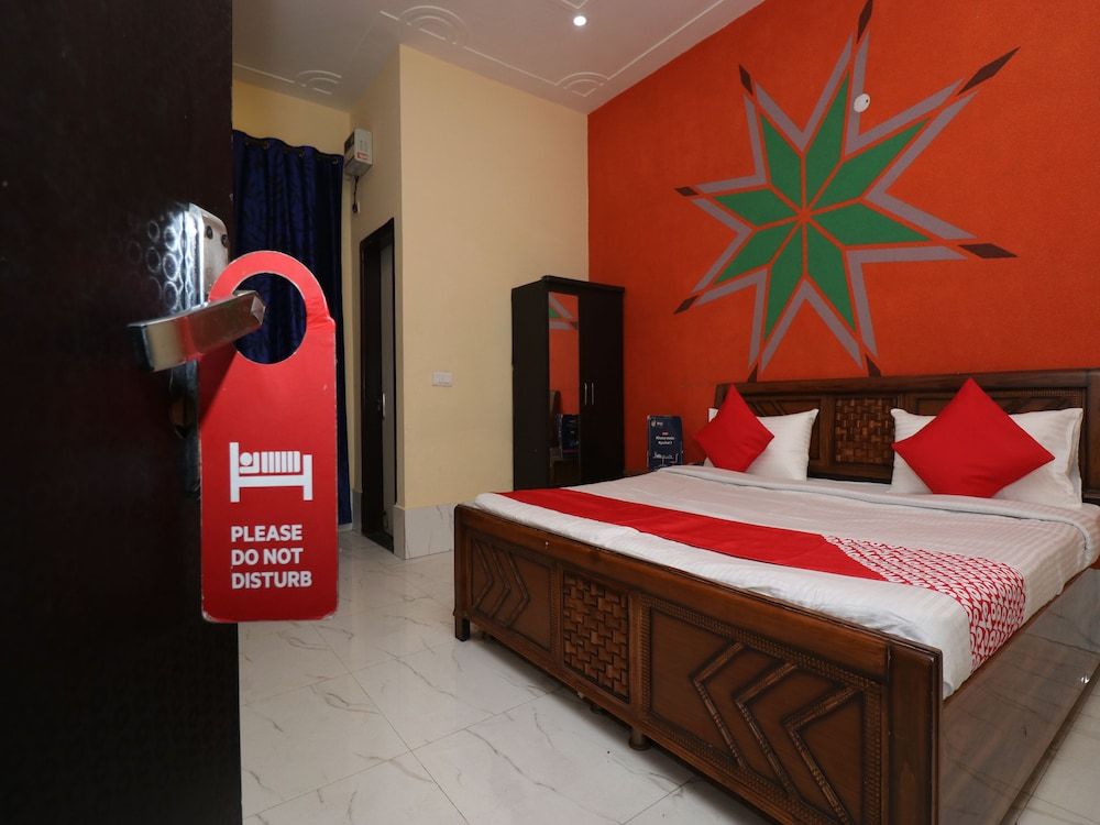 OYO 24108 Bamyan Hotel Double or Twin Room 6