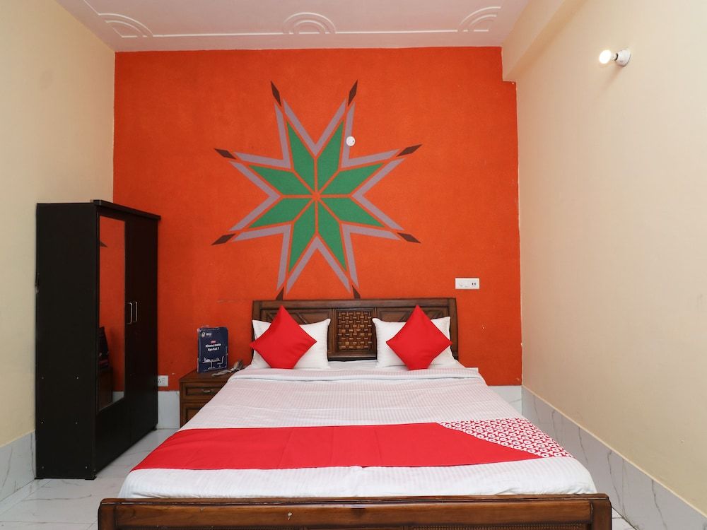 OYO 24108 Bamyan Hotel Double or Twin Room 2