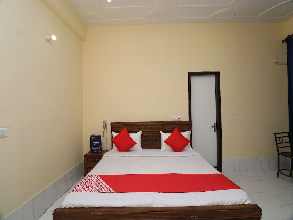 OYO 24108 Bamyan Hotel Double or Twin Room 8