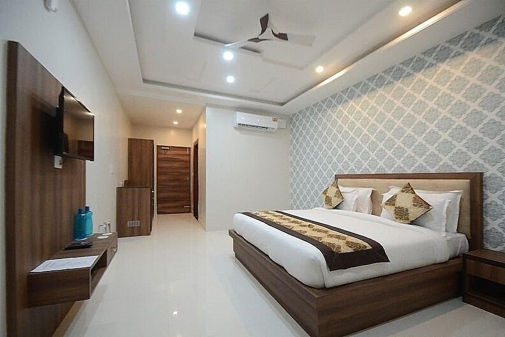 Heritage Haveli-A Stay Home Deluxe Room 2