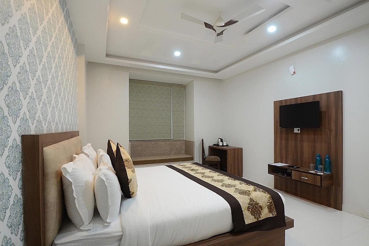 Heritage Haveli-A Stay Home Deluxe Room 7