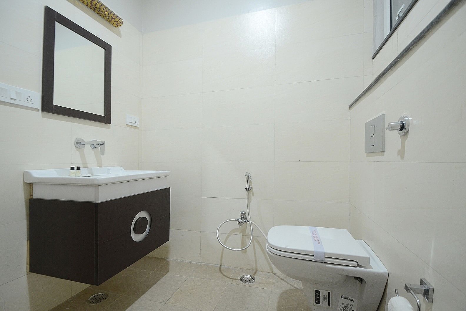 Heritage Haveli-A Stay Home Deluxe Room 17