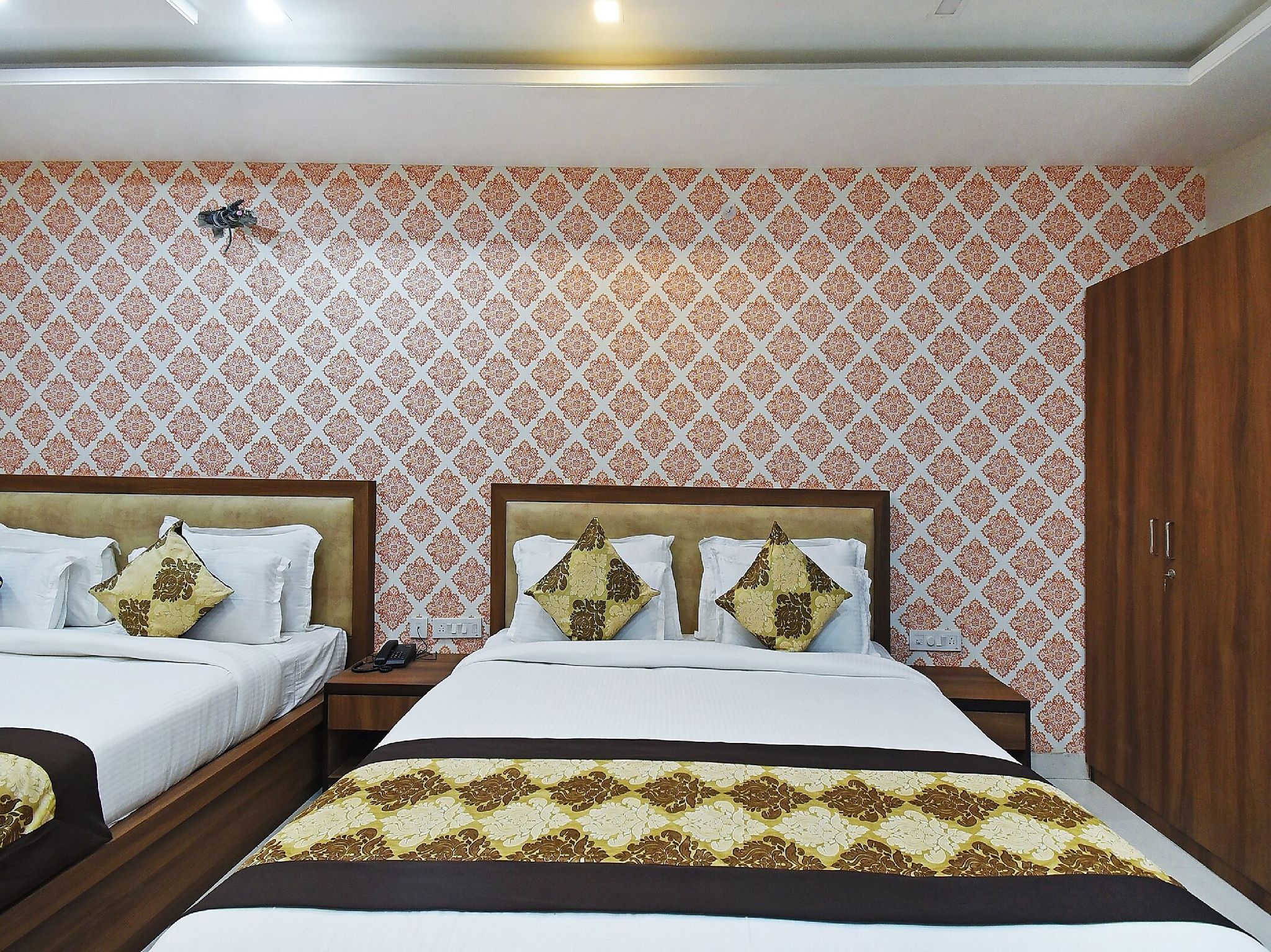 Super Deluxe Twin Bed Room