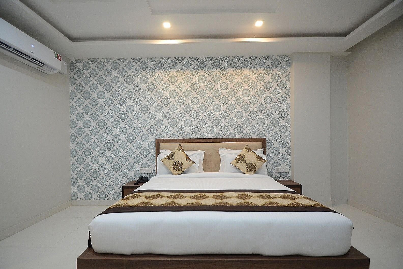 Heritage Haveli-A Stay Home Deluxe Room 14