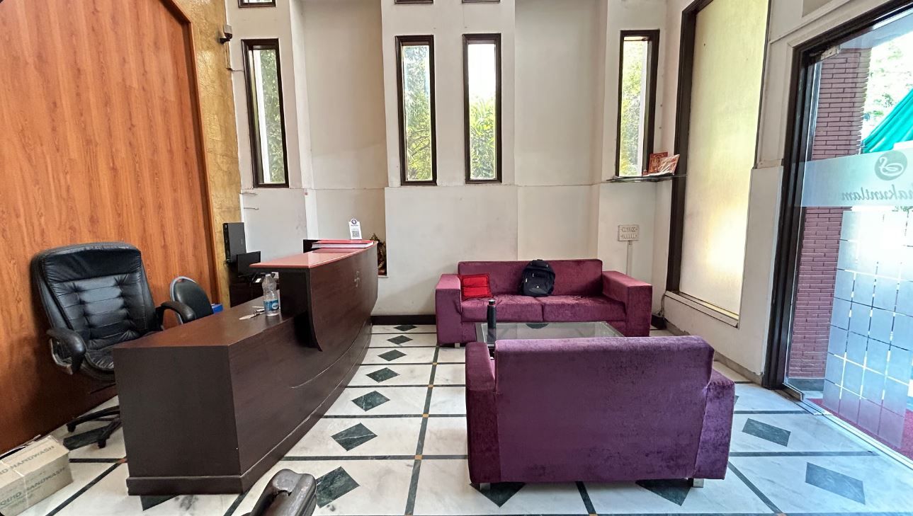 undefined Park Stylish Studio, DLF, Cyber City, Sector 25 9