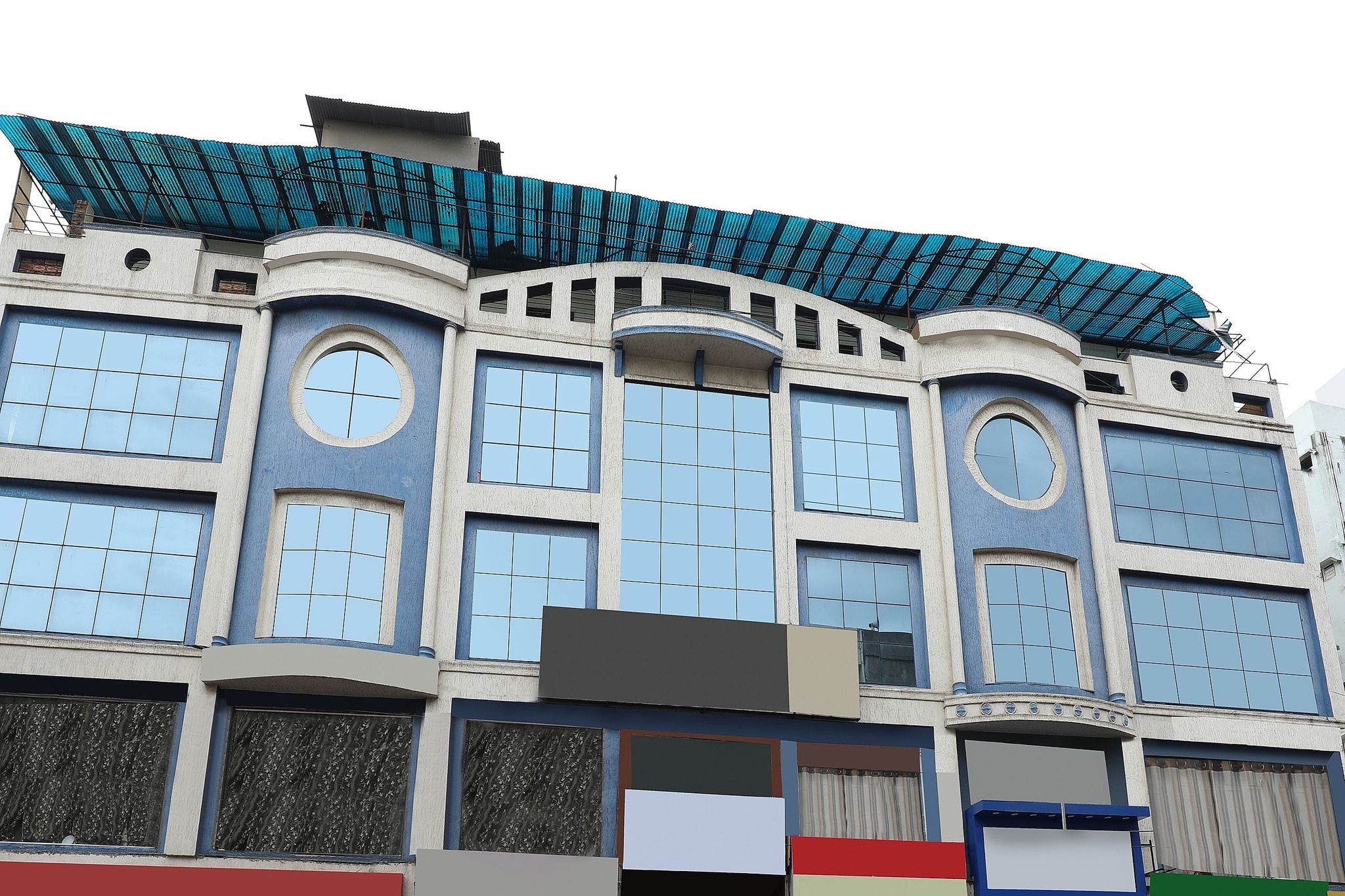 undefined Capital O 15959 The City Park 6