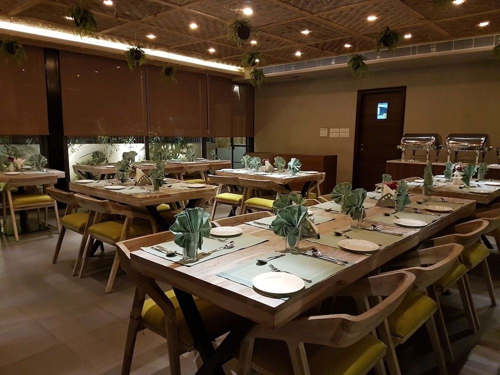 undefined Hotel Sumaditya 5