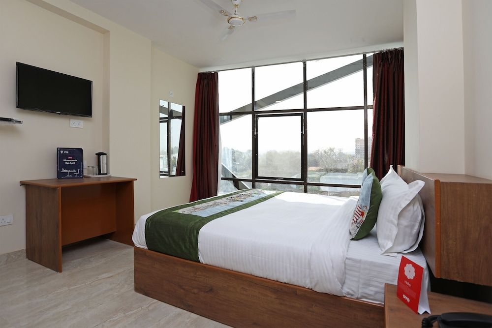 undefined OYO 10176 Hotel Bluebell 5