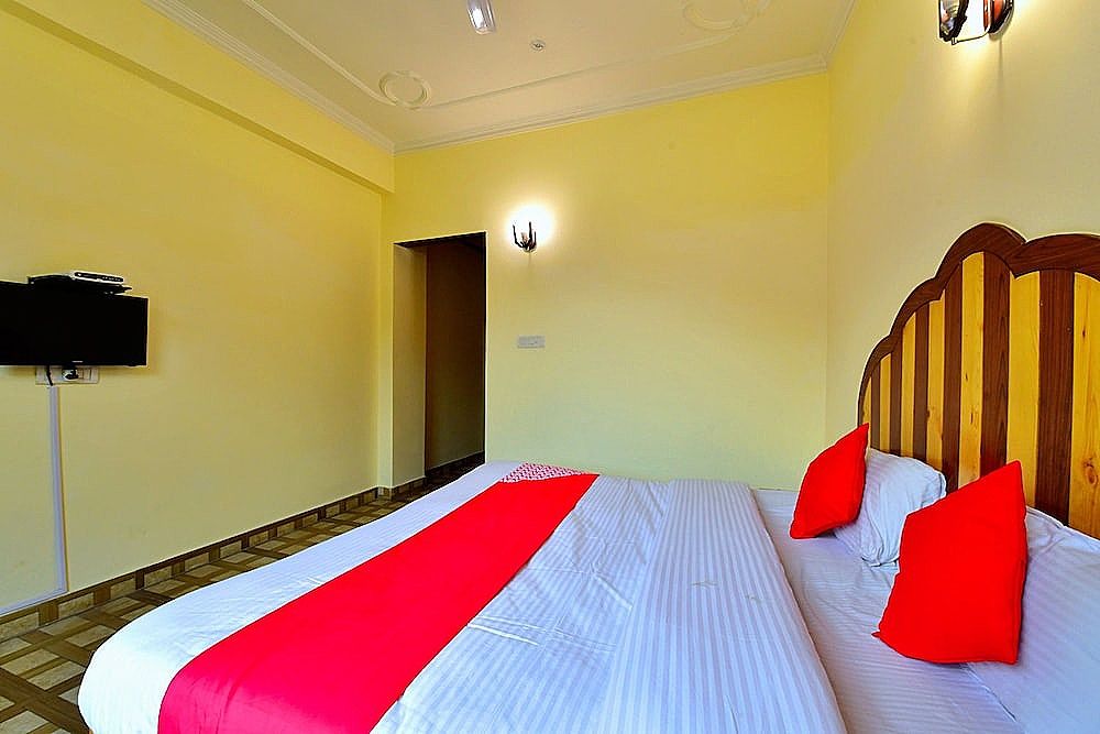 OYO 30367 Rr Villa Double or Twin Room 2