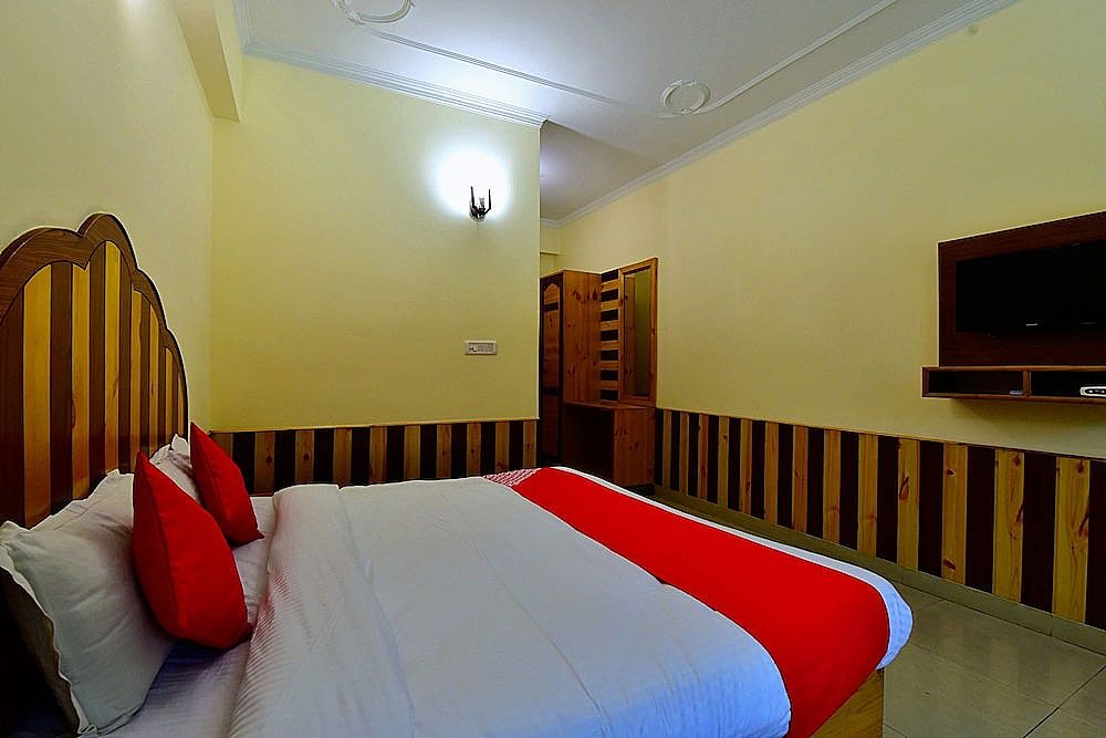 OYO 30367 Rr Villa Double or Twin Room 25