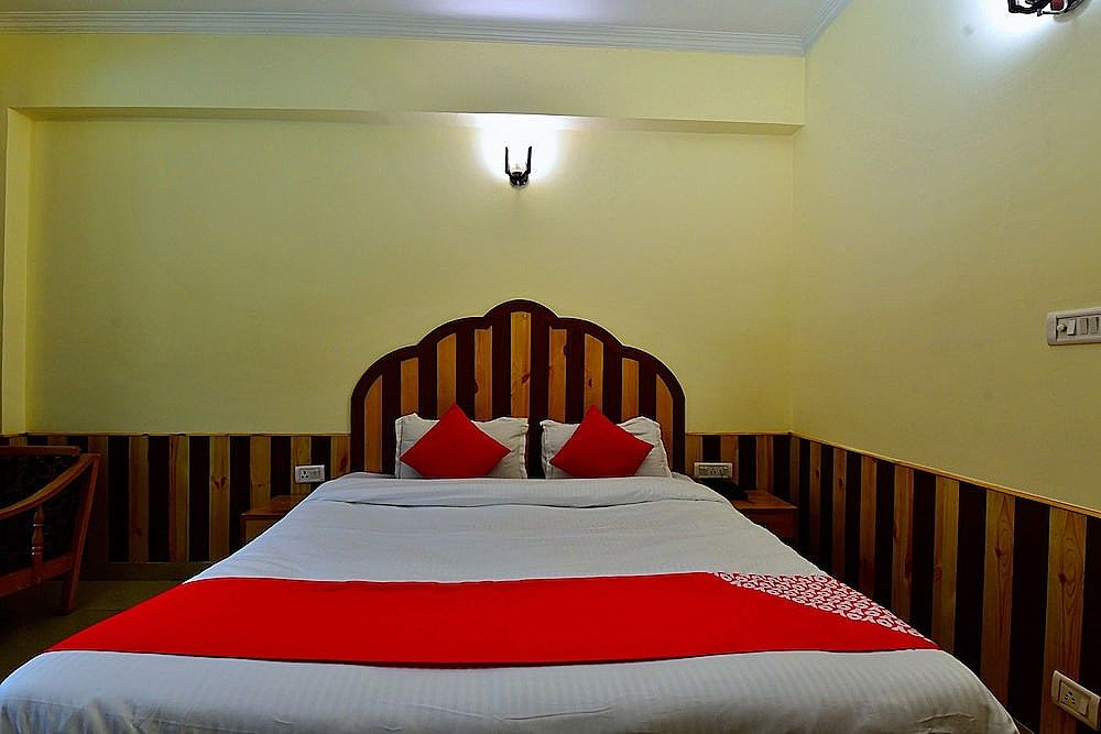 OYO 30367 Rr Villa Double or Twin Room 16