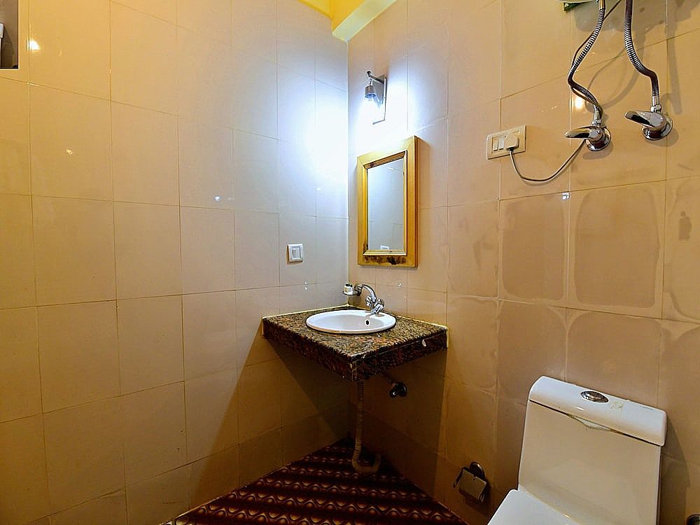 OYO 30367 Rr Villa Double or Twin Room 23
