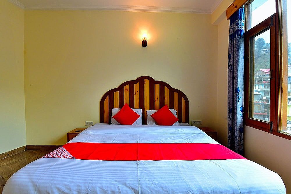 OYO 30367 Rr Villa Double or Twin Room 11