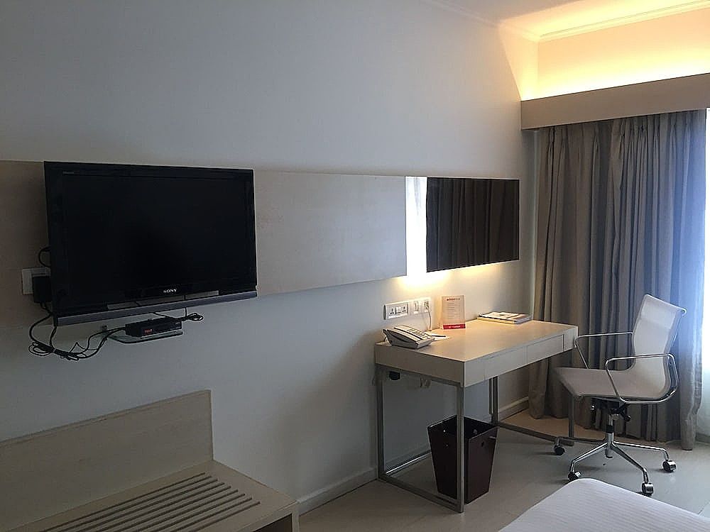 The Gateway Hotel Beach Road, Visakhapatnam Standard Room Twin Bed 7