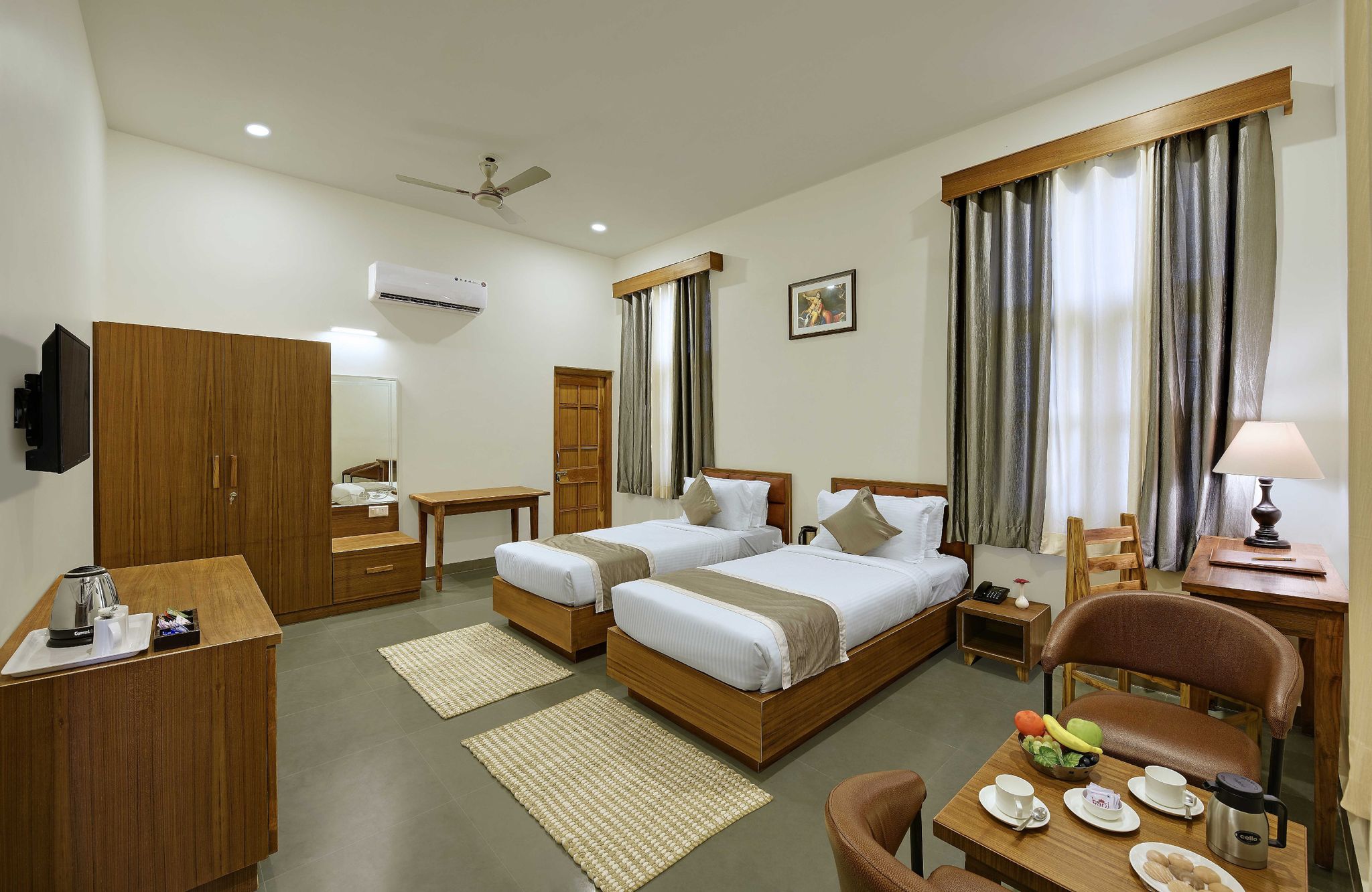 Palm Valley Dritan Resort Comfort Room 8