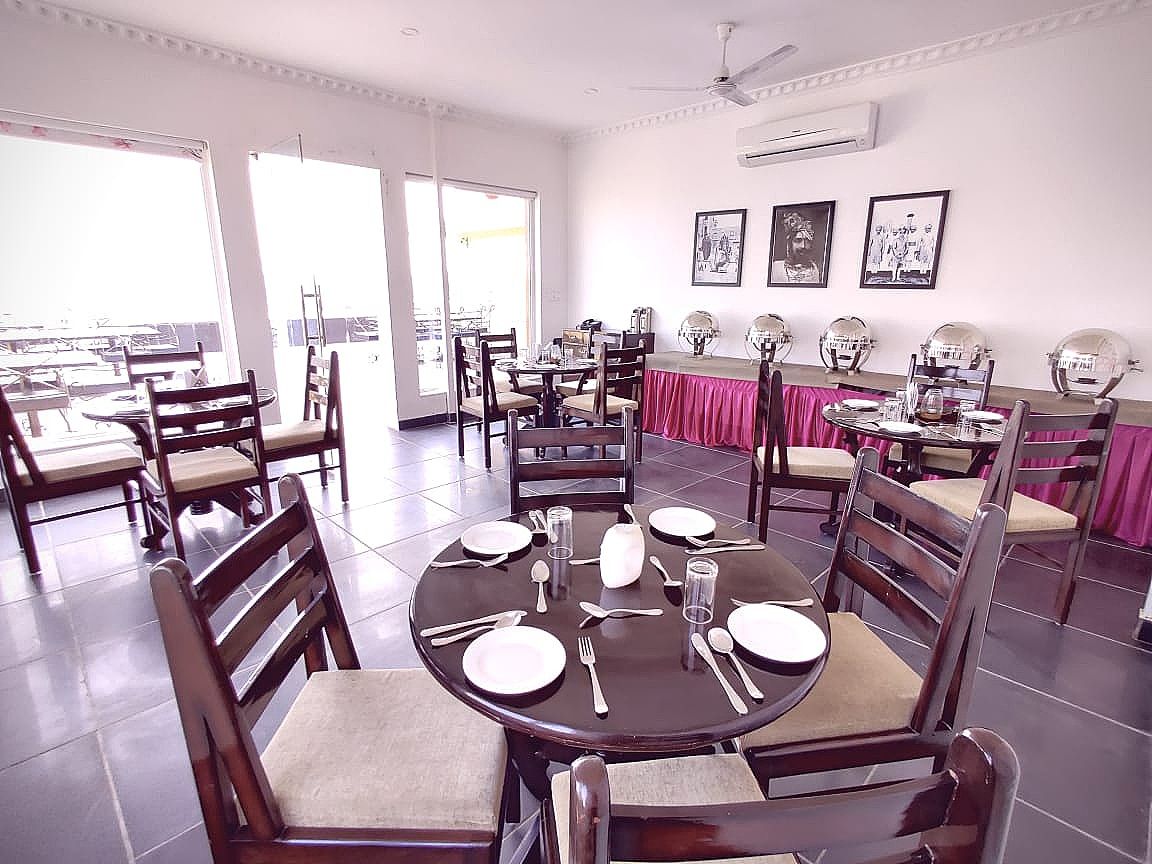 Food & Dining