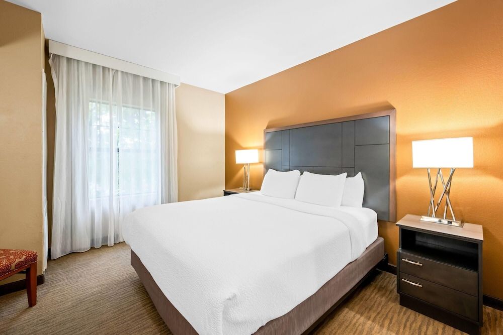 Deluxe Suite, 1 Bedroom, Accessible, Non Smoking (Family, Mobility)