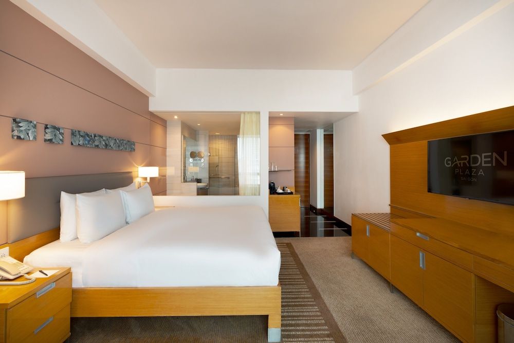 Garden Plaza Saigon (Formerly PARKROYAL Saigon) Orchid Club Deluxe 2