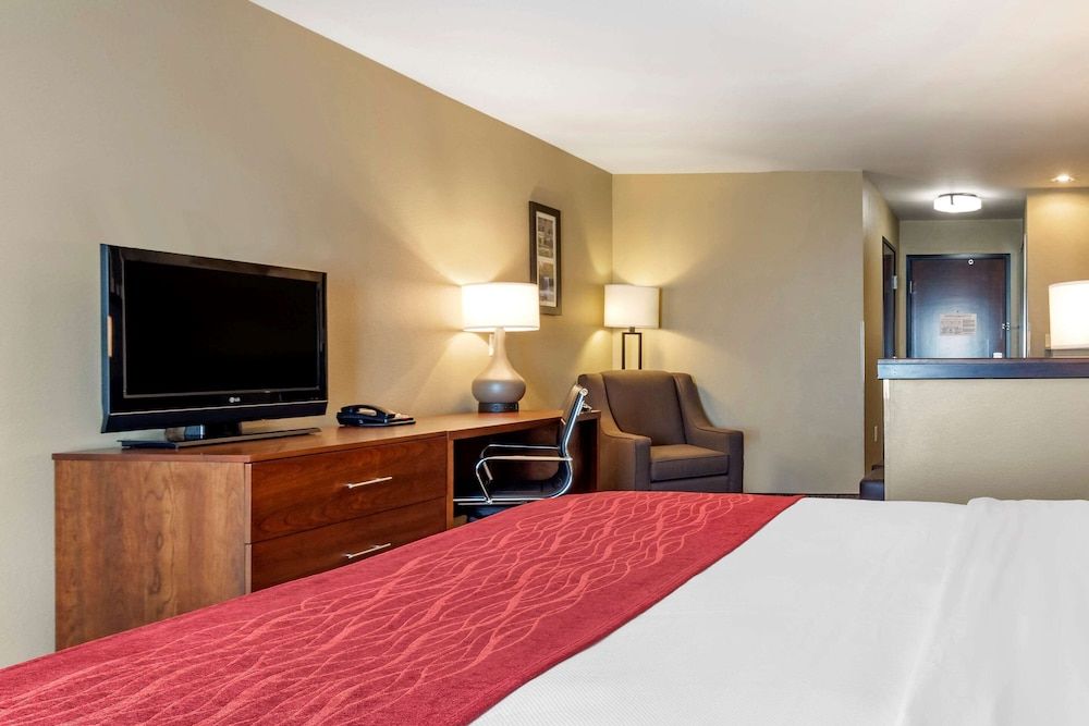 Suite, 1 King Bed, Non Smoking