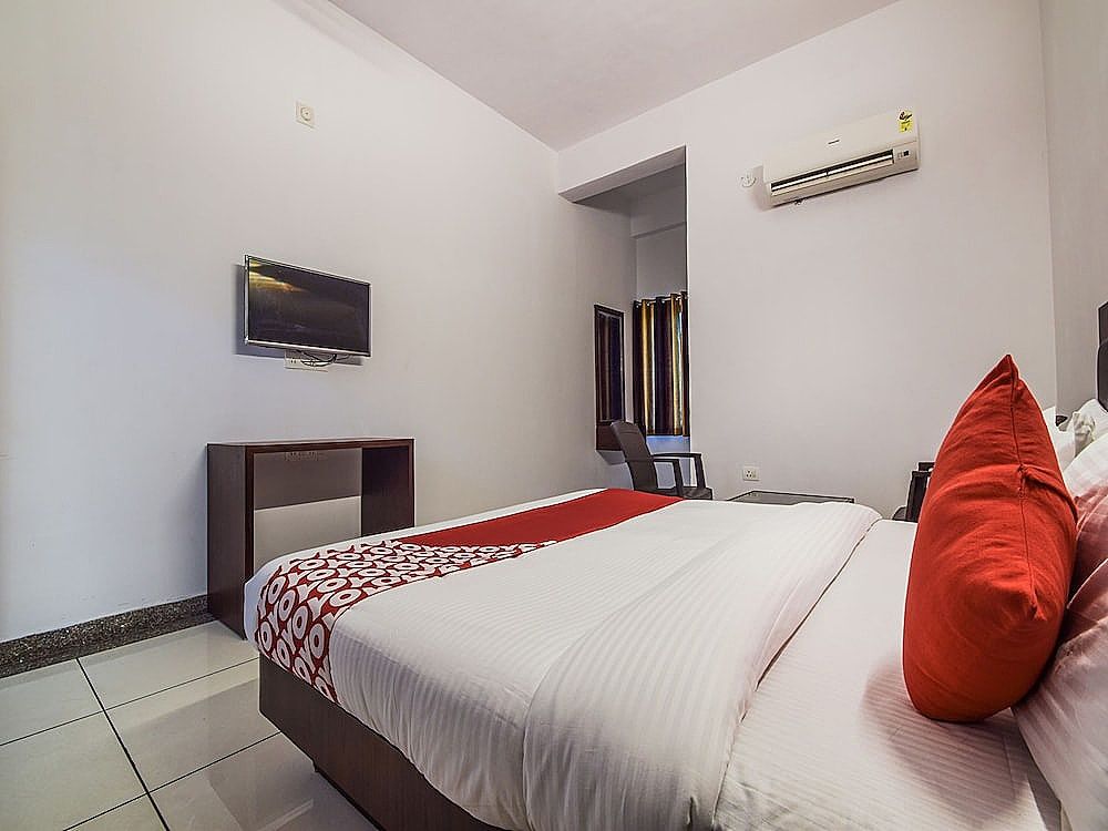 undefined OYO 23381 Hotel Sagar Ratna 9