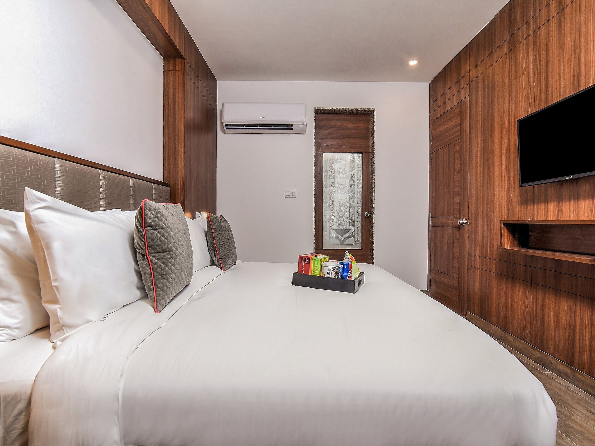 OYO Townhouse 051 Lal Kothi Classic Room