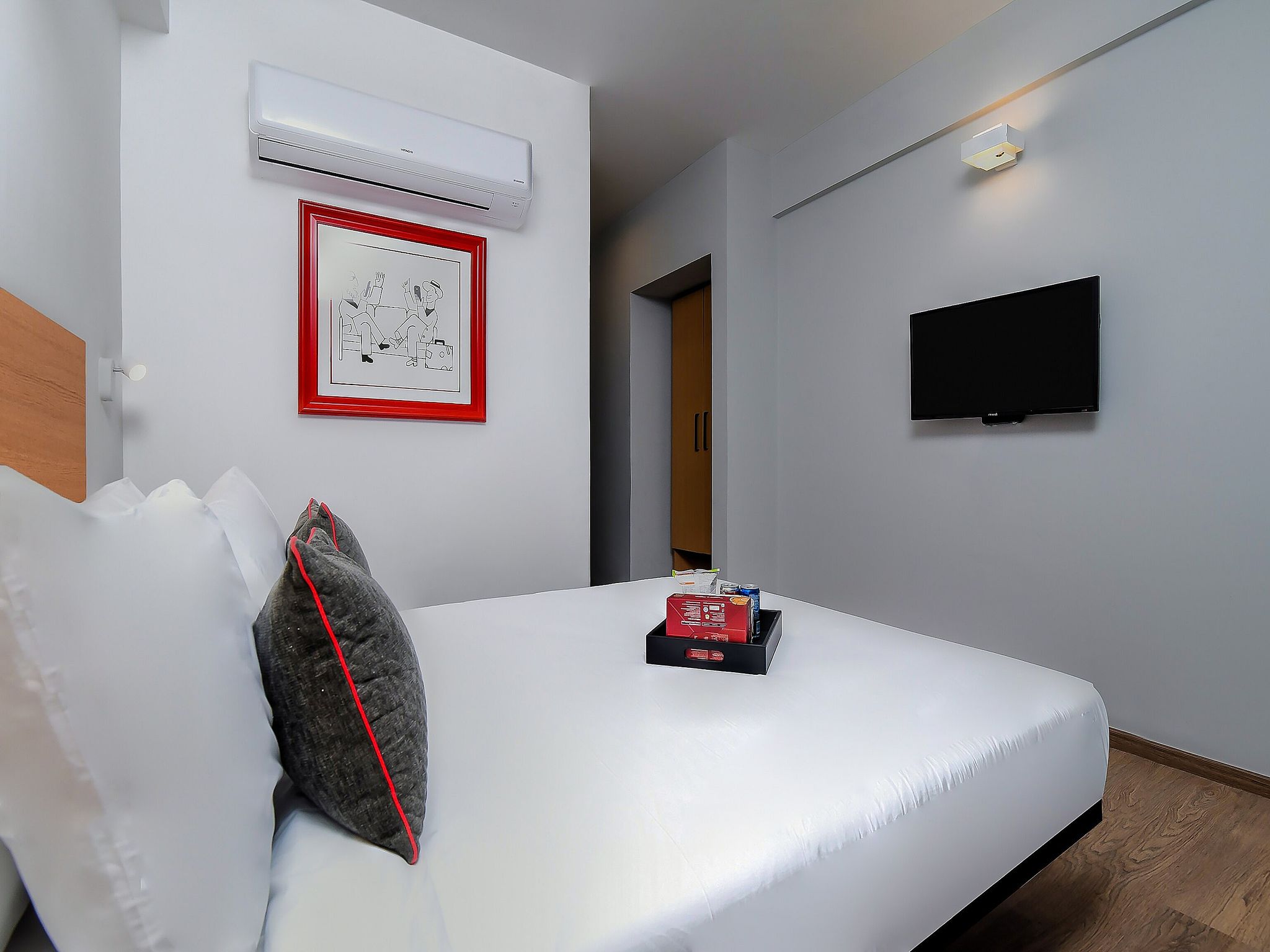 OYO Townhouse 051 Lal Kothi Classic Room 2