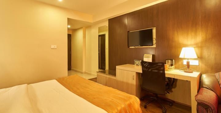 Renest Tirupati Sparrow Room - Queen Bed