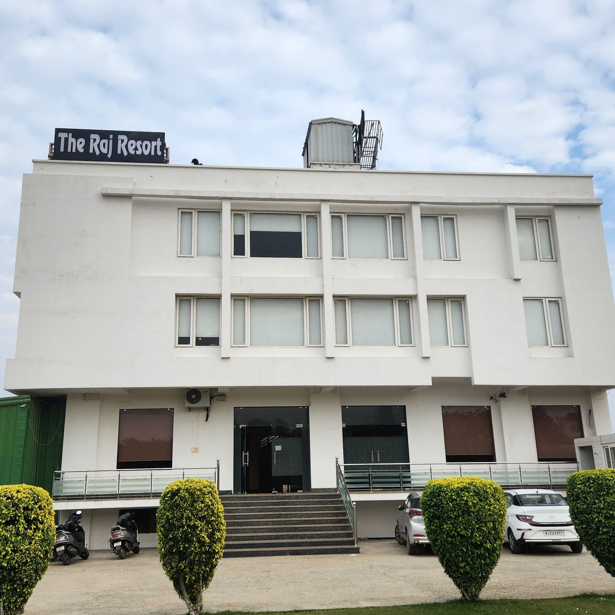 The Raj Hotel and Resort