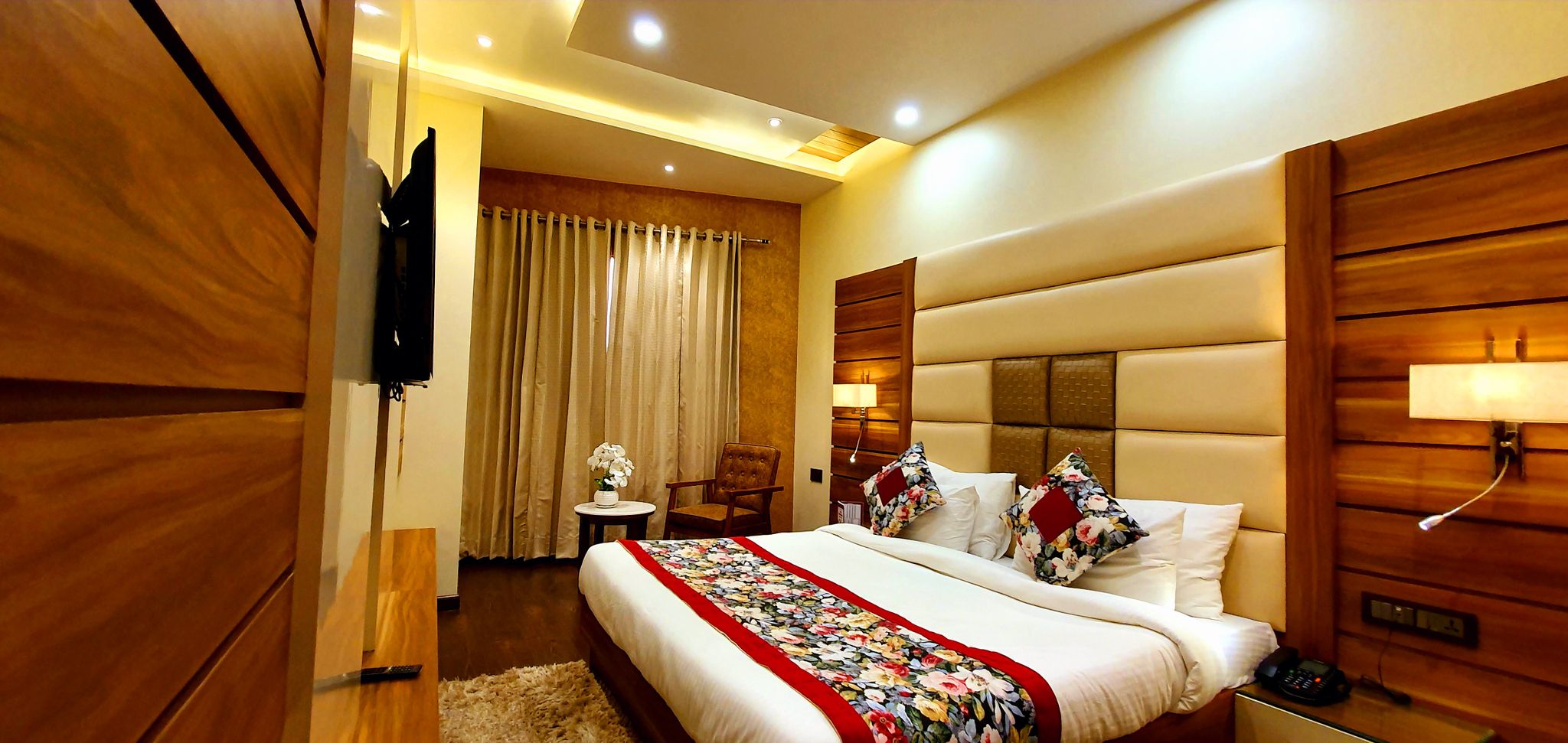 undefined Hotel Makhan Residency 3