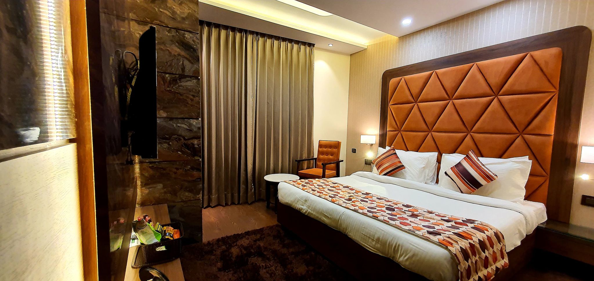 Hotel Makhan Residency Deluxe (3X) 2